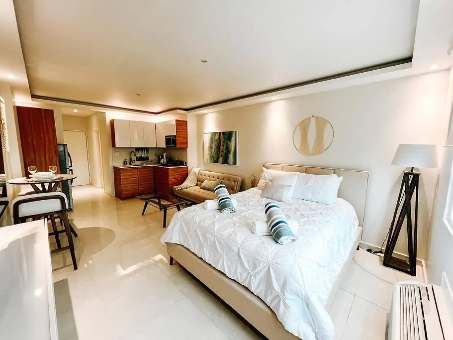 Comfy Modern Studio Apt @ San Juan Distrito T-Mobile